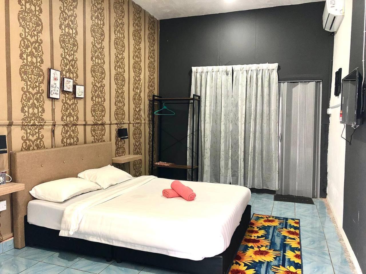 Green Town Hotel And Resort Port Dickson Kültér fotó