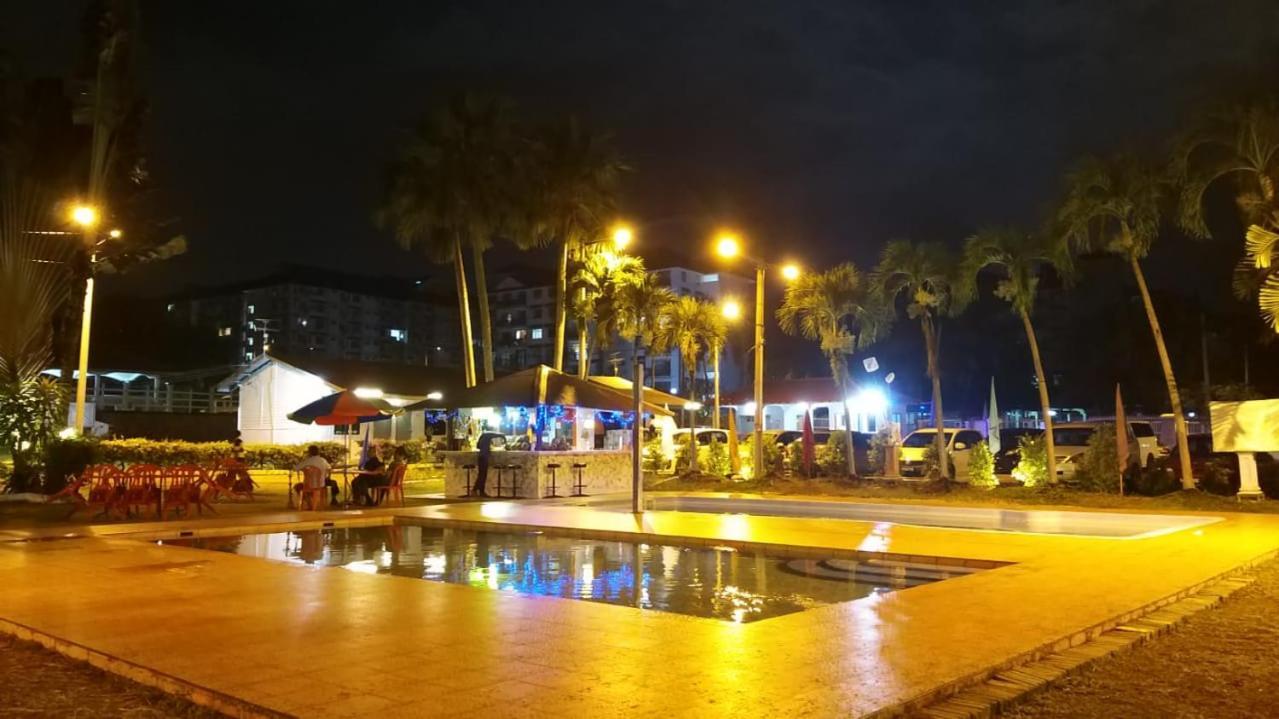 Green Town Hotel And Resort Port Dickson Kültér fotó