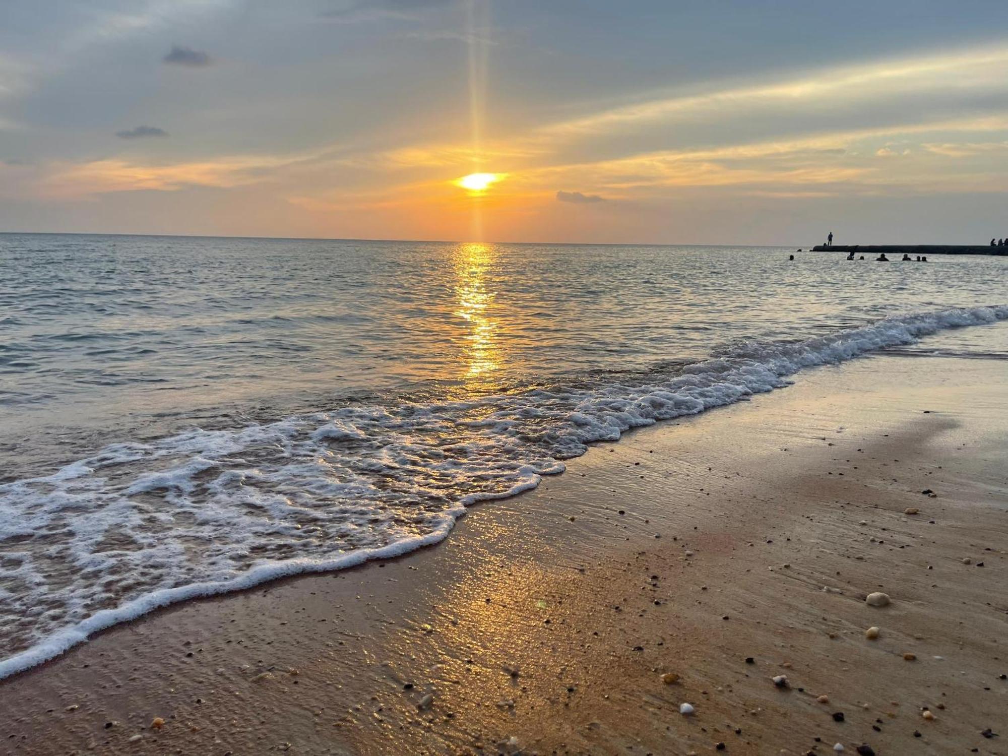 Green Town Hotel And Resort Port Dickson Kültér fotó